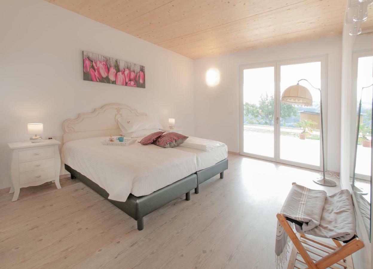 Agriturismo Monte Oliveto 巴多利诺 外观 照片
